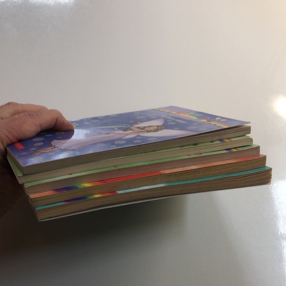 SET of 5 - Rainbow Magic books - Picture 13 of 14